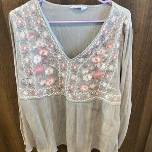 Boutique long sleeve blouse